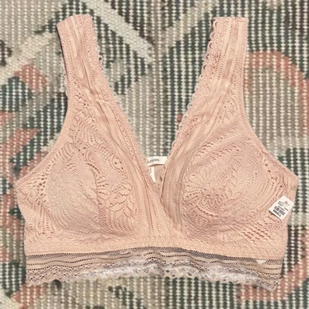 NWT | Maurice’s Scalloped Pale Pink Bralette